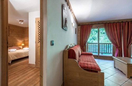 Les Belleville Apartment | 200m from resort center, 4th floor, view mountain, fitness, swimming pool, sauna, hammam, balcony