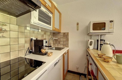 Saint-Martin-de-Belleville Apartment | 200m from resort center, 1st floor, view mountain, balcony, tv, ski locker, 29m²