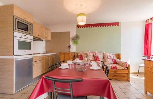 Briancon Apartment | 200m from resort center, 4th floor, balcony, tv, 30m², Serre Chevalier