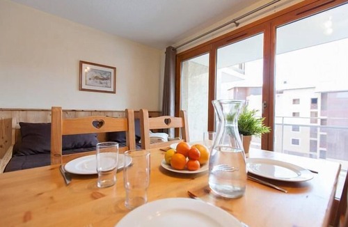 Briancon Apartment | 200m from resort center, 3rd floor, balcony, tv, ski locker, 40m², Serre Chevalier