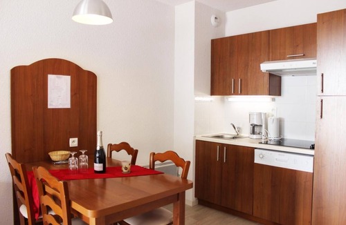 La Mongie Apartment | 200m from shops, view ski slopes, swimming pool, terrace, parking, tv, ski locker, 30-35m²
