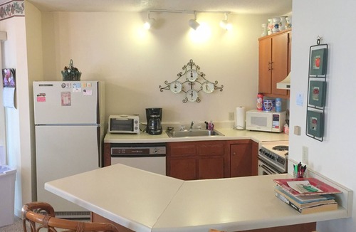 Foxfire Condo | 201 Foxkroft Dr. Foxfire Village 2B/2B Sleeps 6 Golf and Swimming Pool