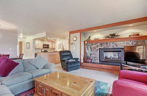 Keystone Hotel | 2019 Lodgepole 2 Bedroom Condo by RedAwning