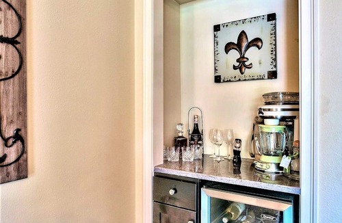 Sandestin Villa | 2024 6 passenger GOLF CART! Lake views! 3 Minutes to BEACH! Minutes to dining