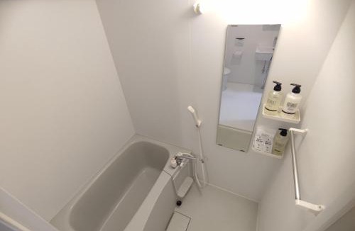 Higashinippori Apartment | 202Room,7-minute walk from Uguisudani Station located on the 2nd floor of an apartment-style building Twin room No elevator