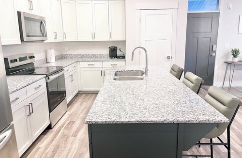 Midway Apartment | 203 | Charming 2BR Getaway in the Heart of Midway