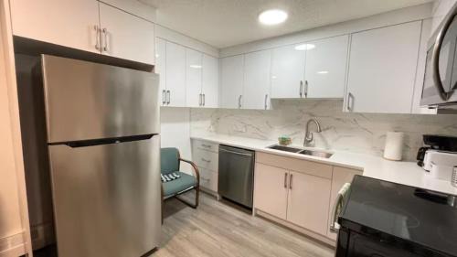 Town Centre Apartment | #204 Cozy Mountain View 2BR in Canmore DT