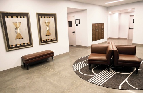 Downtown Omaha House | #206 Spacious Boutique Apt, Near Blackstone, UNMC, Midtown