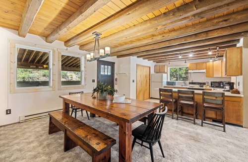 Cascade House | 208 Escape - Quiet, private, cabin on 5-acres - Trails - WiFi - Fireplace - Family Getaway