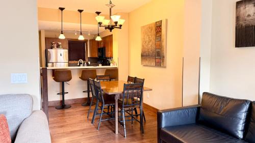 Canmore Apartment | 208 Fire Mountain 3 Bdrm 2 Level