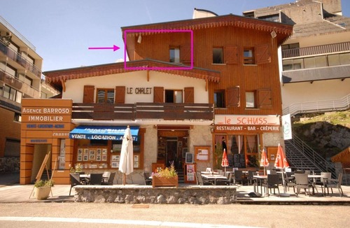 Eaux-Bonnes Apartment | 20m from resort center, 2nd floor, view resort, fitness, swimming pool, sauna, tv, ski locker, 26m²