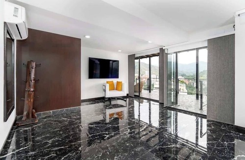 Cali Apartment | ✨ 20th-Floor Luxury Penthouse | Santa Teresita | Jacuzzi Sauna Pool