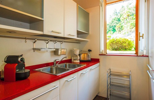 Cannobio Apartment | 2½-room apartment with terrace, garden and beautiful lake view