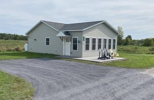 Alburg House | #21 Isle View - Fishing, Sunsets, Beaches, Golfing