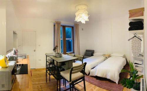 St. Andrews Apartment | 21 Melbourne Place Studios