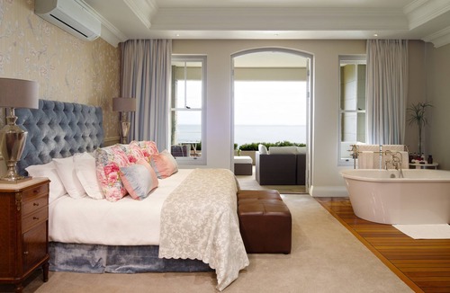 Clifton Hotel | 21 Nettleton