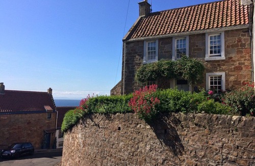 Crail Cottage | 21 Shoregate - stylish cottage with sea views and secluded garden, pet-friendly