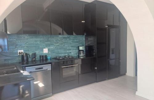 Kalk Bay Apartment | 210 on Main