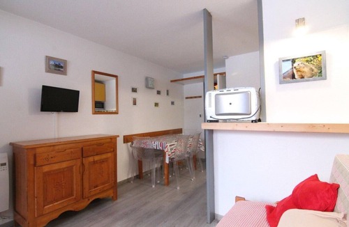Bergers Hotel | 210m from shops, Ground floor, balcony, tv, ski locker, 25m², Alpe d'Huez