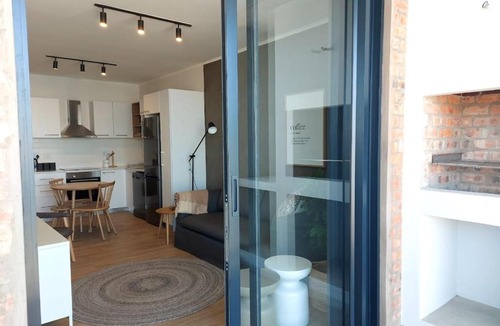 George Central Apartment | 211 The Meadows