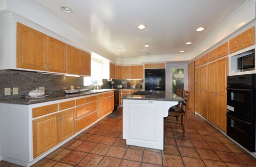 Avalon House | 211CL: Large Deck, Golf Cart, 1 Block to Beach, Pet Friendly. - 211 Claressa