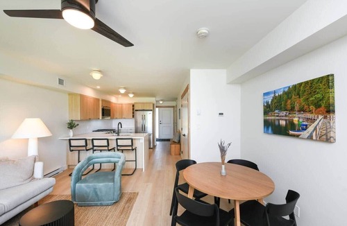 Hornby Island Villa | #212 Eagle at Hornby Island Resort