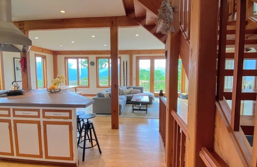Bethlehem House | 212 Stunning home with breathtaking views, outdoor cedar sauna, great location! Skiing!