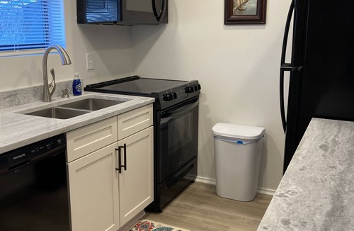 Daphne Condo | 2144 New Bayfront Condo overlooking Mobile Bay