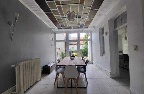 Charleroi Other | 215 m² Shared room ∙ 1 bedroom ∙ 1 guest