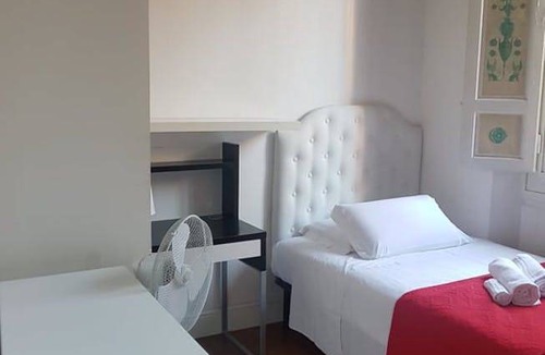 Santo Spirito Other | 2150 ft² Shared room