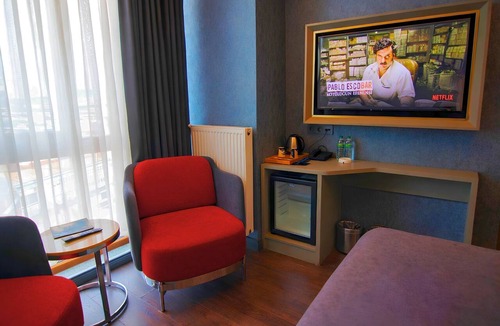 Kartal Hotel | 216 Eagle Palace Suite