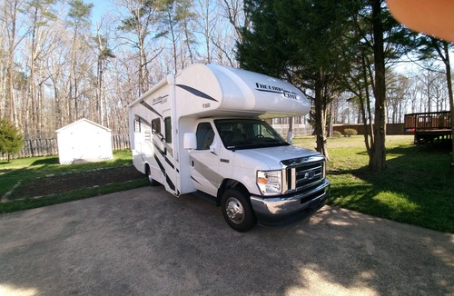 Blue Water House | 22 Ft Thor Motor Coach, private camping site with water access at Lake Anna, VA.