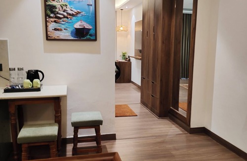 Bullawala Hotel | 22 Heights