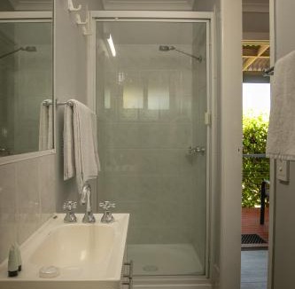 Roma Hotel | 22 On Bowen