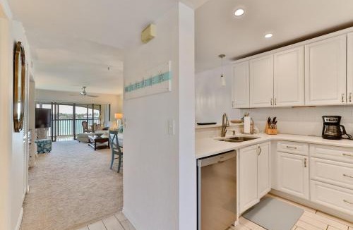 Bouchelles Island Apartment | 22 Riverfront Condo At Bouchelle Island