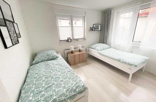 Korb Apartment | 22A Große Wohnung mit Terrasse und Smart TV
