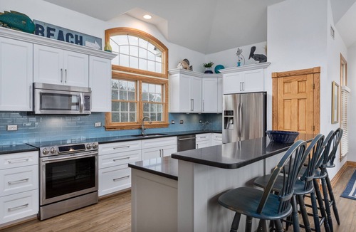 Pine Island House | 2304 - High Spirits - Pine Island Retreat | Pool, Hot Tub, Near Beach