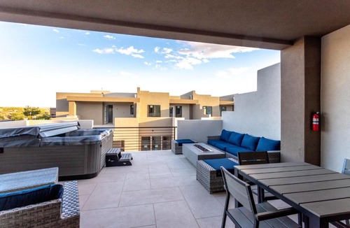 Washington House | 2318 Pet-friendly Rental In Coral Canyon