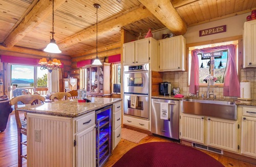 Hartsel Cabin | 24-0089 Rustic Hartsel Getaway w/ 35-Acre Yard
