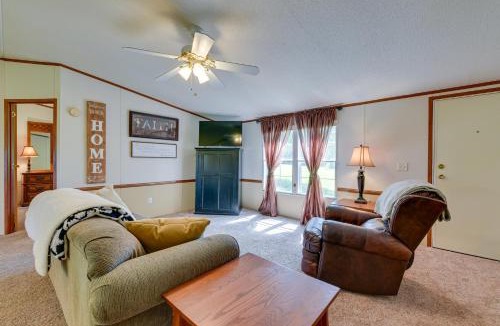 Washington County House | 24 Mi to Morrison Springs County Park: Cozy Home