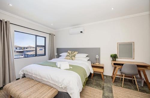 Bloubergstrand House | 24 on Grove