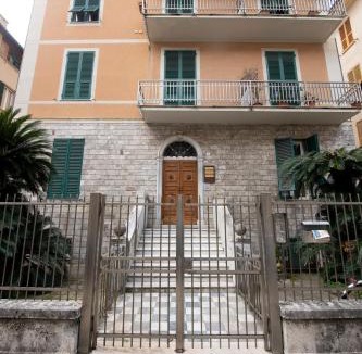 Chiavari House | 242 - Camera Est - Affittacamere Sara Home Chiavari, 200Metri dal Mare