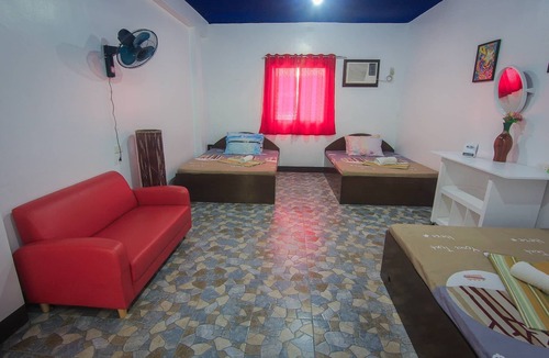 Tiwi Hotel | 247 BalikBayan Fun Resort