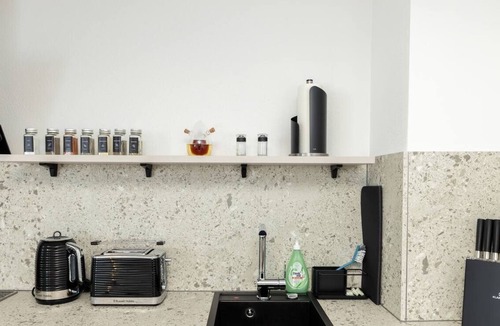 Straubing Apartment | 247 Reside: Apartment SZ2 | Downtown | Netflix