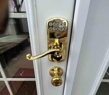 Nauck Apartment | 25 - Luxury 3 BR 1 and half Baths, Lower Level Unit, and Nonsmoking