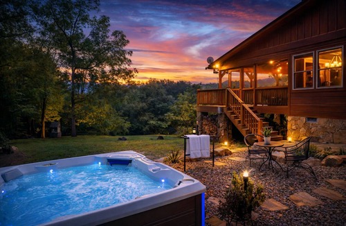 Sylva Apartment | ✨ 25% Off Premium Mountain View Cabin With Hot Tub “⭐ Guest Favorite" rated Top 5% of all Airbnb properties Fire Pit Porch Swing Hammock & Close to WCU (3 Mi), Sylva dining, pubs, shopping, the Blue Ridge Parkway, and many adventures.