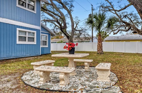 Tropic Apartment | 2538 Chic Studio Near Art District