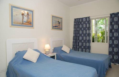 Hastings Apartment | 26 Margate Gardens
