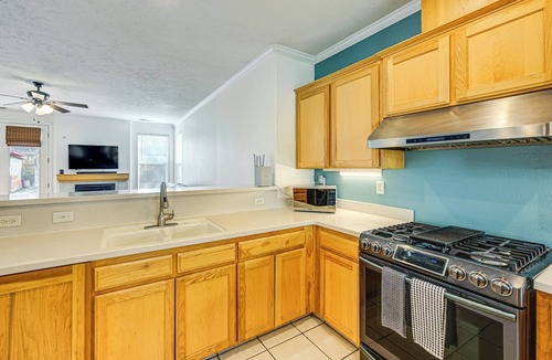 Reedley House | 26 Mi to Fresno: Pet-Friendly Home in Reedley!