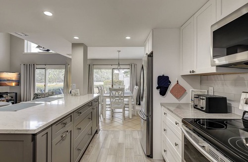 Sea Pines Condo | 263 Stoney Creek- Quick walk to the RBC Heritage - 2025 Availability!
